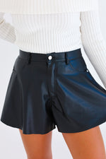 FLOUNCE FALL LEATHER SHORTS IN BLACK