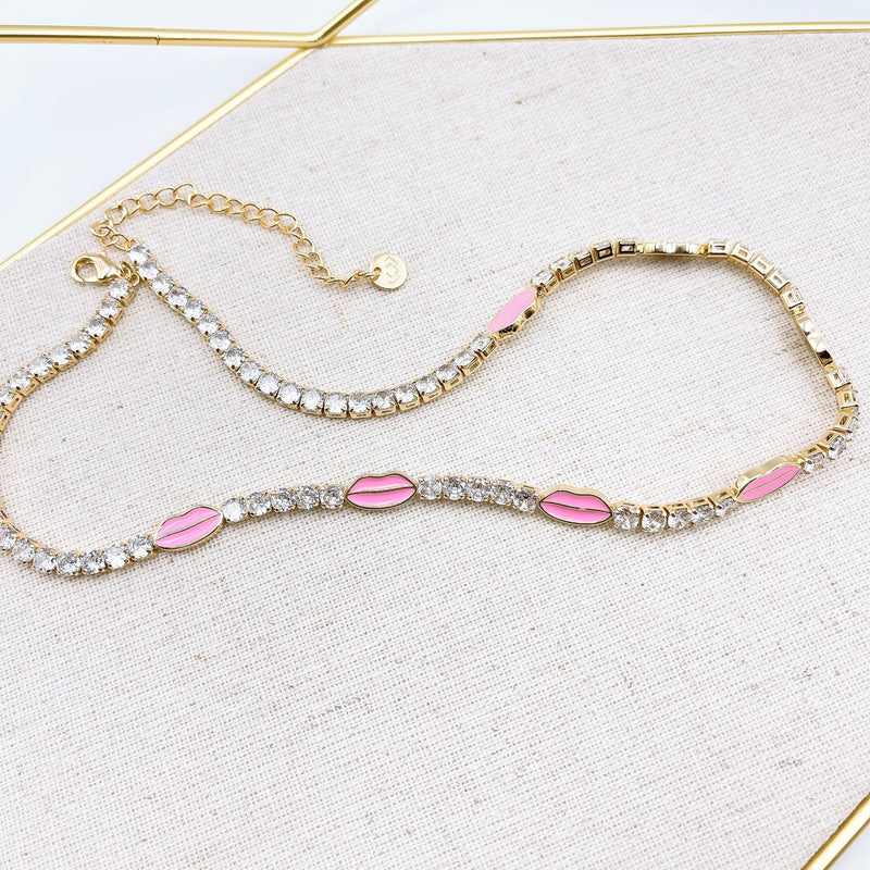 PINK KISS CHOKER